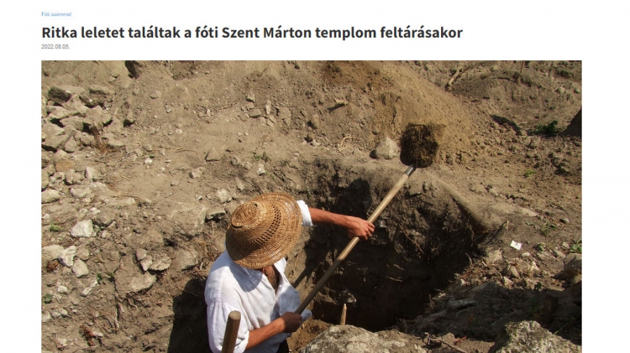 Függő tagos gótikus zárókövet találtak a fóti Szent Márton templom feltárásakor 